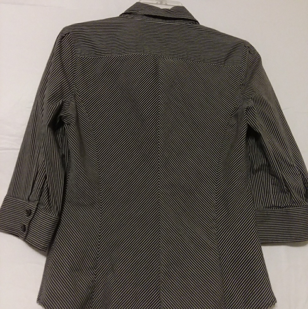 Express Design Studio Button up